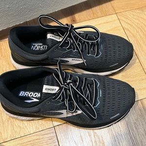 Brooks Ghost Running Sneakers